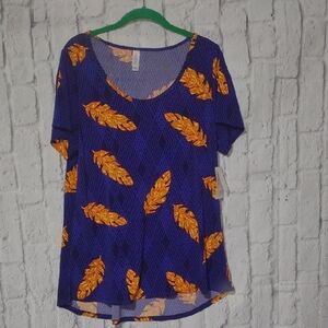 LuLaRoe NWT  Feather Print Women's Top